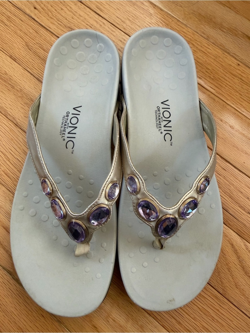 Vionic Flip Flops orthotic technology size 10 fits like 10W